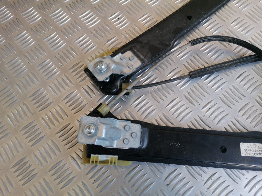 Stikla pacelšanas mehānisms priekšējais kreisais priekš FORD C-MAX 2011 4 Stikla pacelšanas mehānisms priekšējais kreisais priekš FORD C-MAX 2011