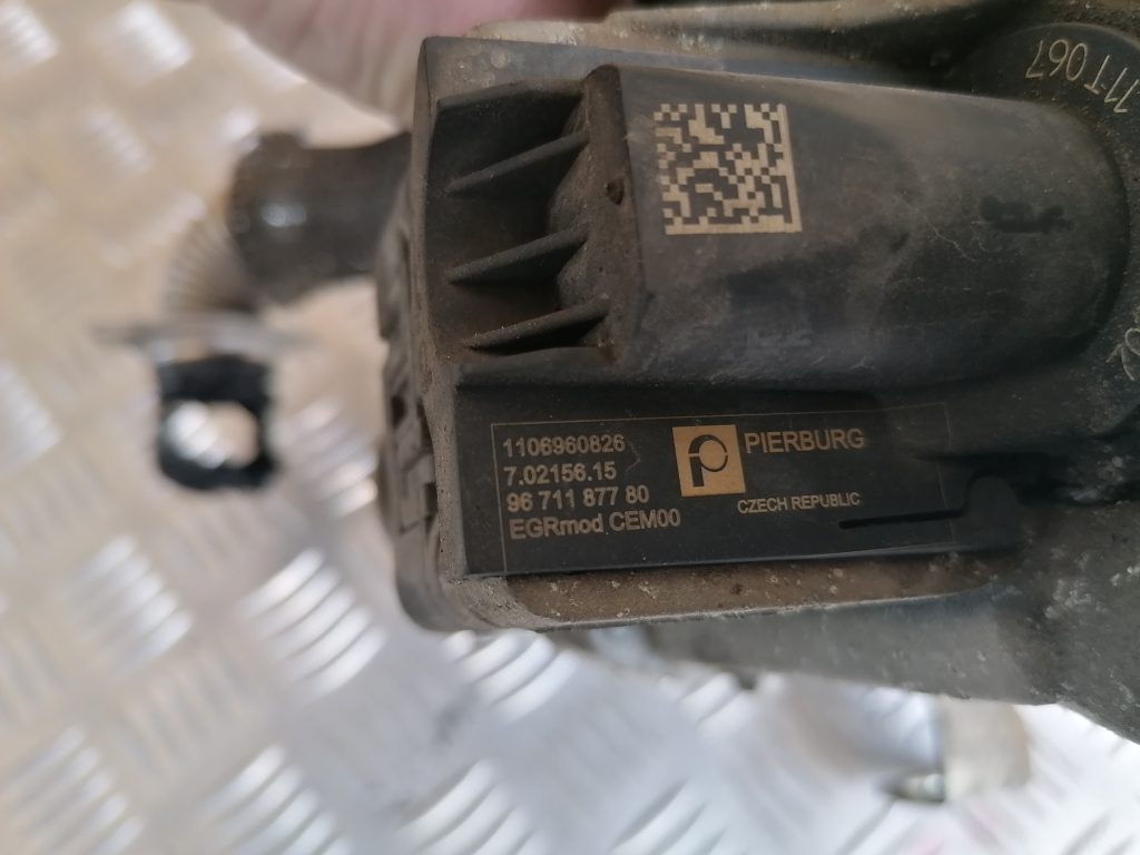 EGR vārsta dzesētājs priekš FORD C-MAX 2011 6 EGR vārsta dzesētājs priekš FORD C-MAX 2011