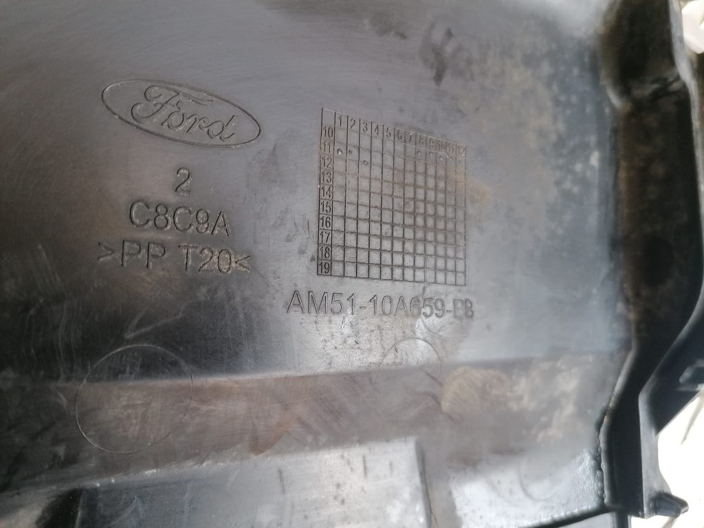 Akumulatora vāks priekš FORD C-MAX 2011 3 Akumulatora vāks priekš FORD C-MAX 2011