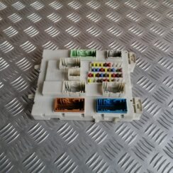 Drošinātāju relejas kaste priekš FORD C-MAX 2011