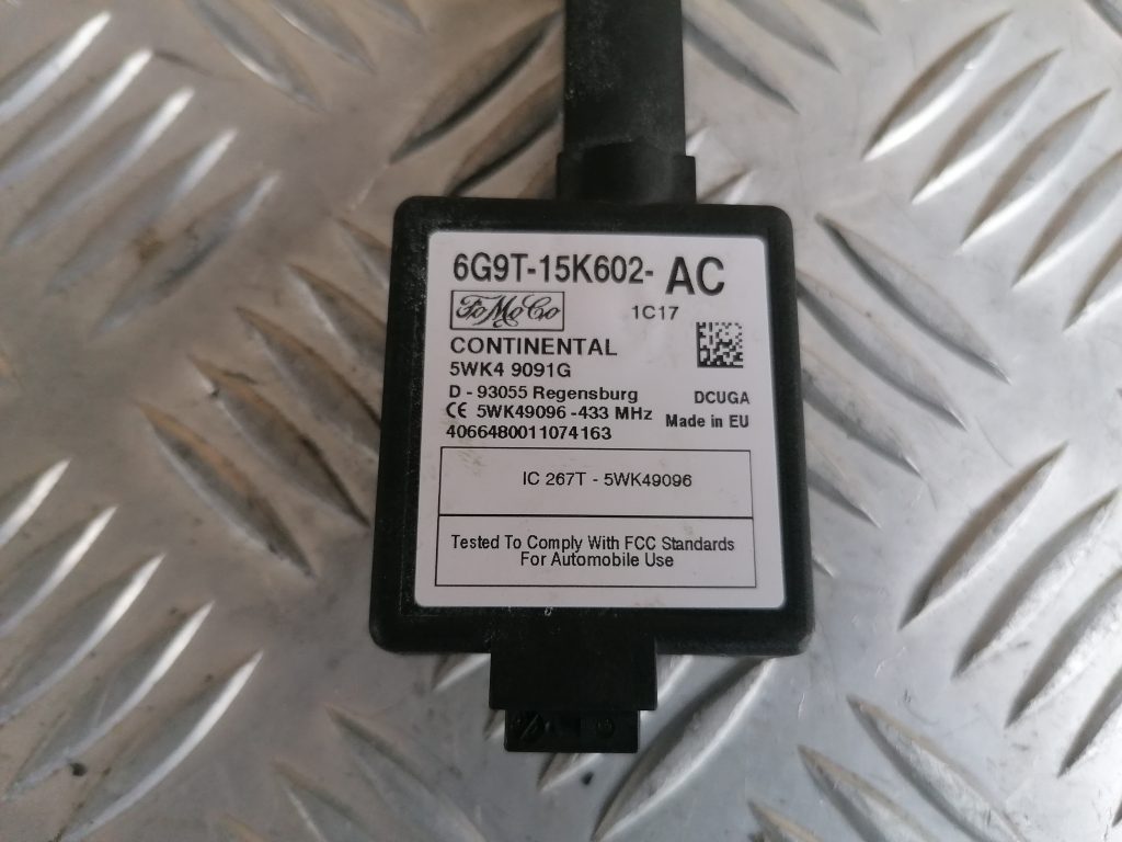 Antenas vadības bloks priekš FORD C-MAX 2011 3 Antenas vadības bloks priekš FORD C-MAX 2011