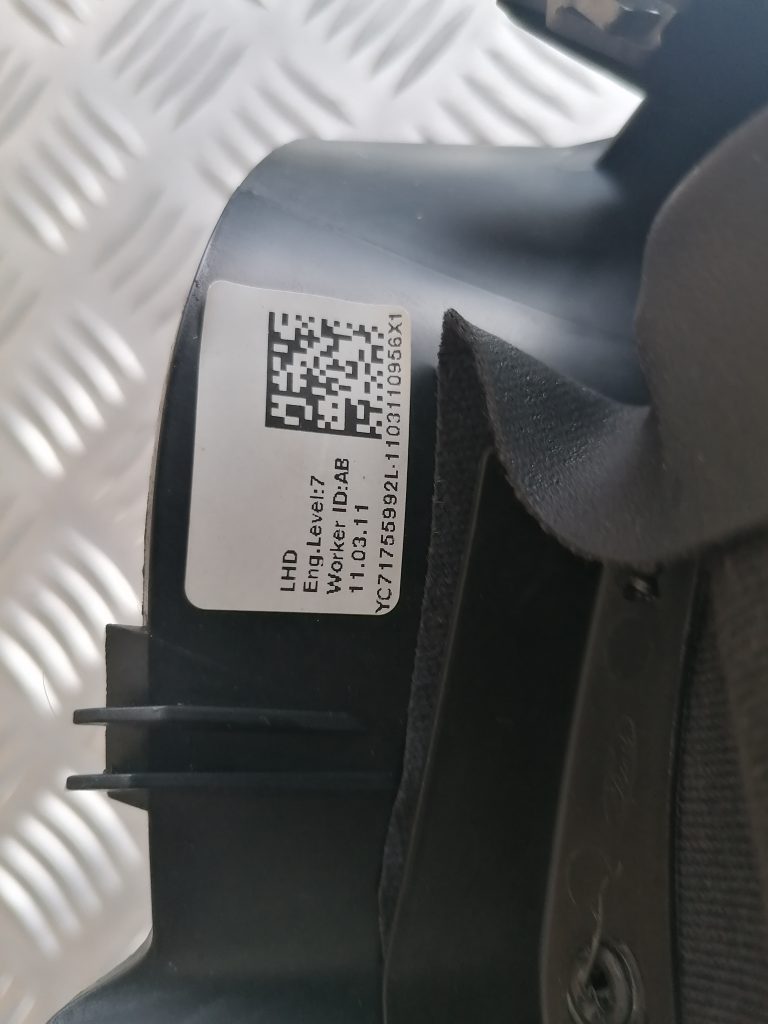 Stūres statnes putekļu aizsargs (salonā) priekš FORD C-MAX 2011 3 Stūres statnes putekļu aizsargs (salonā) priekš FORD C-MAX 2011