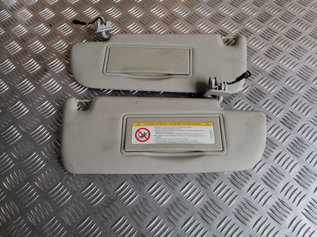 Saules aizsargs priekš SAAB 9-3 2002 1 Saules aizsargs priekš SAAB 9-3 2002