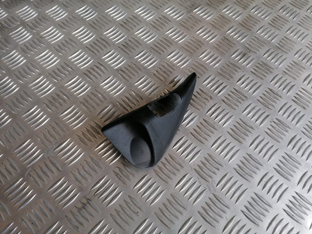 Durvju spoguļa apdares uzlika salonā (bez skaļruņa) priekš SAAB 9-3 2002 1 Durvju spoguļa apdares uzlika salonā (bez skaļruņa) priekš SAAB 9-3 2002