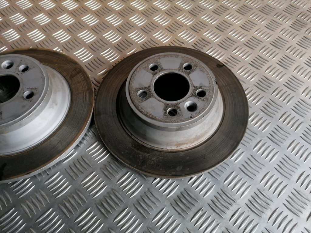 Aizmugurējie bremžu diski priekš VOLVO S80 2007 GREY 3 Aizmugurējie bremžu diski priekš VOLVO S80 2007 GREY