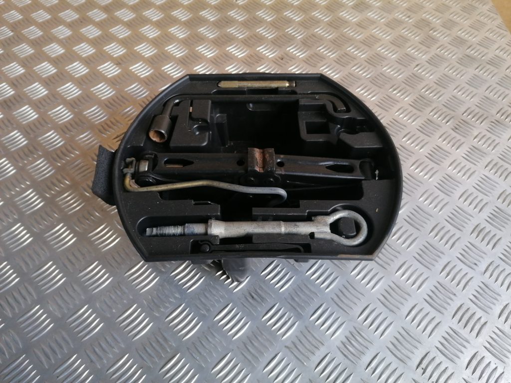 Instrumentu komplekts priekš CITROEN C4 2006 1 Instrumentu komplekts priekš CITROEN C4 2006