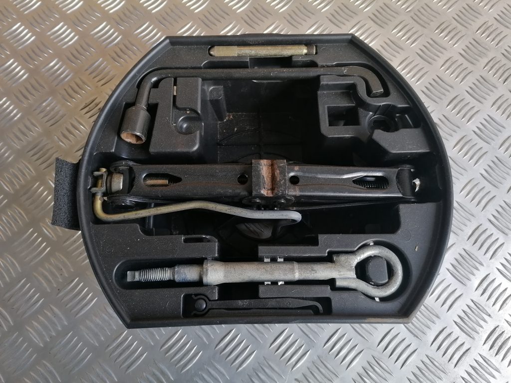 Instrumentu komplekts priekš CITROEN C4 2006 2 Instrumentu komplekts priekš CITROEN C4 2006