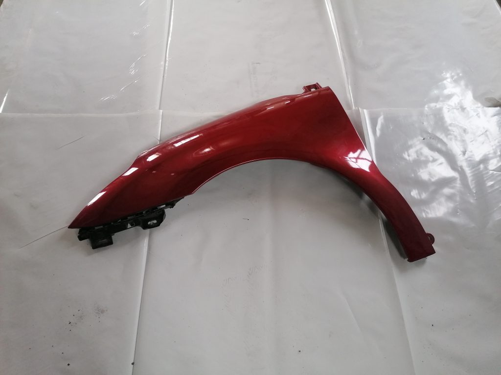 Priekšējais kreisais spārns priekš CITROEN C4 2006 1 Priekšējais kreisais spārns priekš CITROEN C4 2006