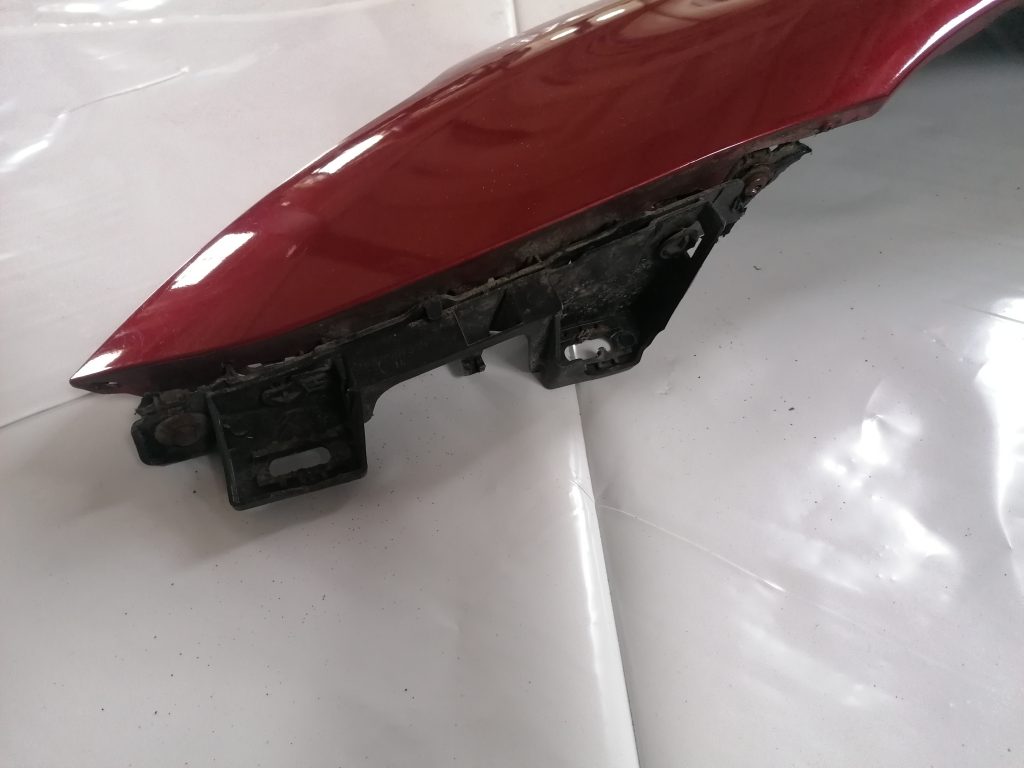 Priekšējais kreisais spārns priekš CITROEN C4 2006 5 Priekšējais kreisais spārns priekš CITROEN C4 2006