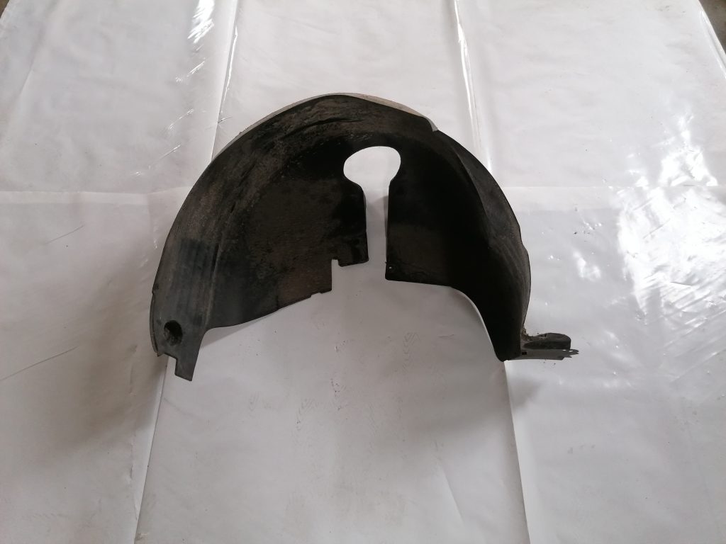 Priekšējais labais paspārns priekš CITROEN C4 2006 1 Priekšējais labais paspārns priekš CITROEN C4 2006