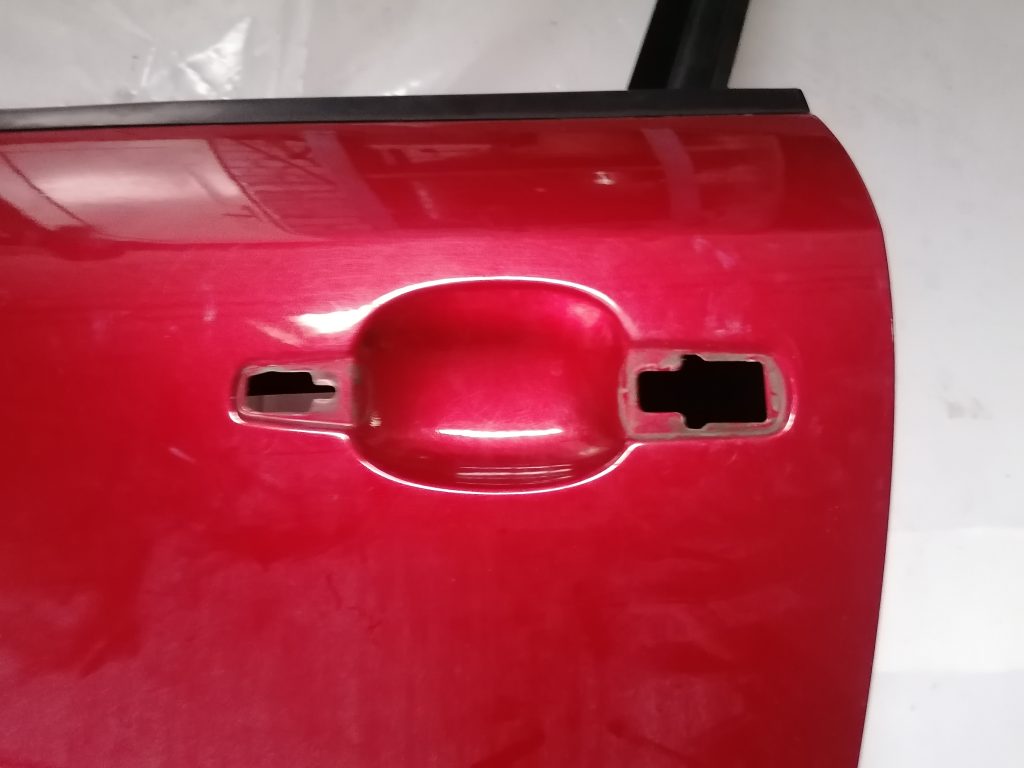 Priekšējās kreisās durvis priekš CITROEN C4 2006 3 Priekšējās kreisās durvis priekš CITROEN C4 2006