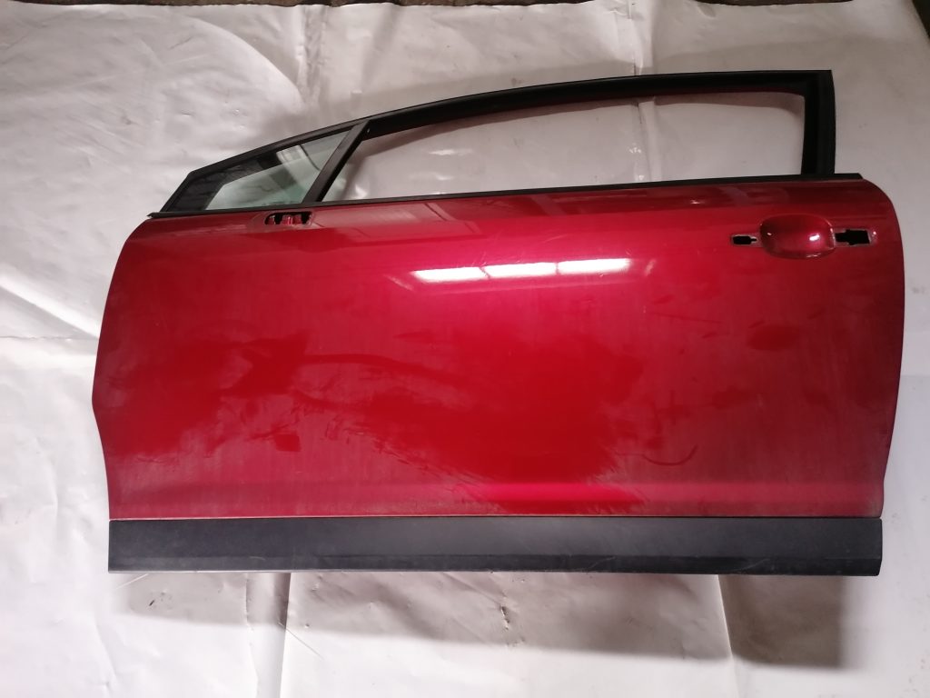Priekšējās kreisās durvis priekš CITROEN C4 2006 6 Priekšējās kreisās durvis priekš CITROEN C4 2006