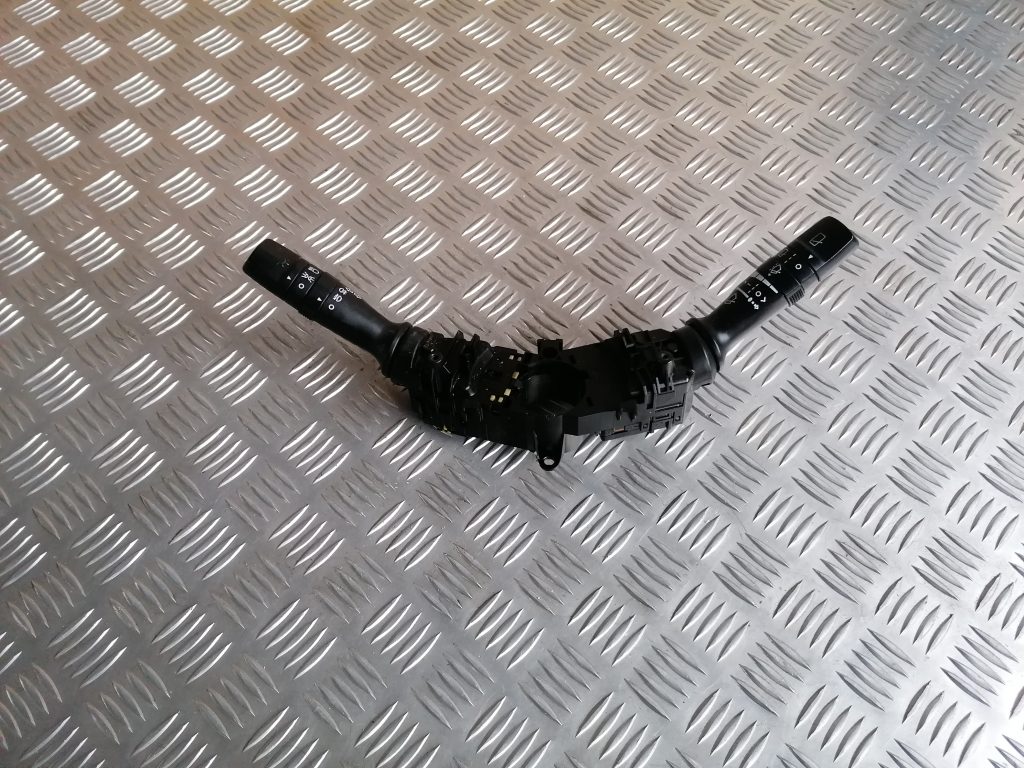 Stūres statnes slēdzis priekš HYUNDAI I30 2012 1 Stūres statnes slēdzis priekš HYUNDAI I30 2012