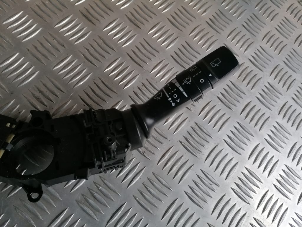 Stūres statnes slēdzis priekš HYUNDAI I30 2012 5 Stūres statnes slēdzis priekš HYUNDAI I30 2012