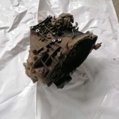 Mehāniska pārnesumkārba priekš HYUNDAI I30 2012