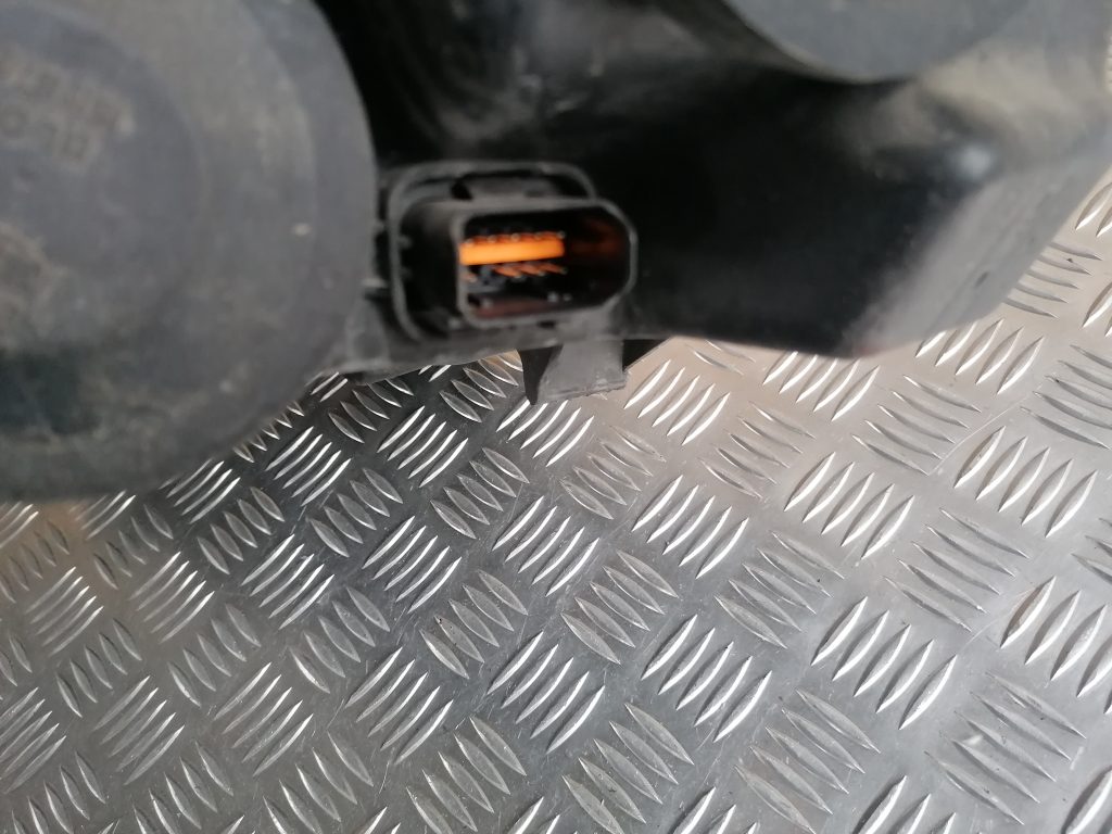 Priekšējais labais lukturis priekš CITROEN PICASSO 2007 4 Priekšējais labais lukturis priekš CITROEN PICASSO 2007