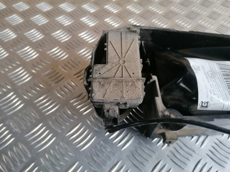 DPF/FAP šķidrās degvielas piedevas rezervuārs priekš CITROEN PICASSO 2007