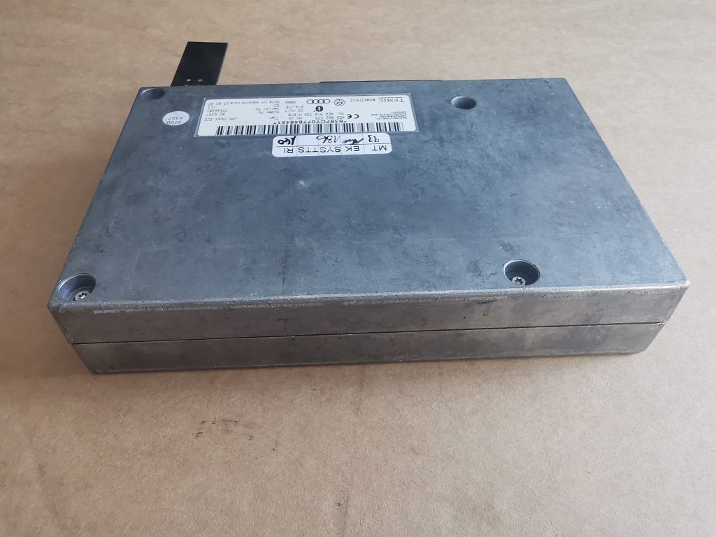 Bluetooth vadības bloks priekš AUDI A6 AVANT 2007 QUATTRO 3 Bluetooth vadības bloks priekš AUDI A6 AVANT 2007 QUATTRO