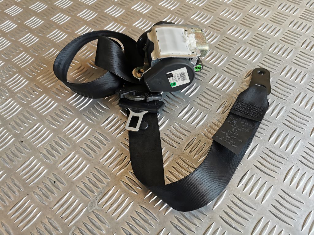 Priekšējā labā drošības josta priekš VW PHAETON 2005 2 Priekšējā labā drošības josta priekš VW PHAETON 2005