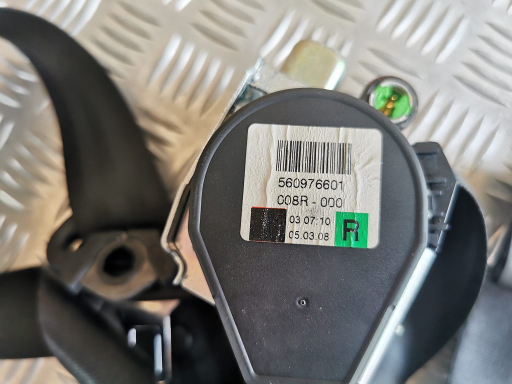 Priekšējā labā drošības josta priekš VW PHAETON 2005 3 Priekšējā labā drošības josta priekš VW PHAETON 2005