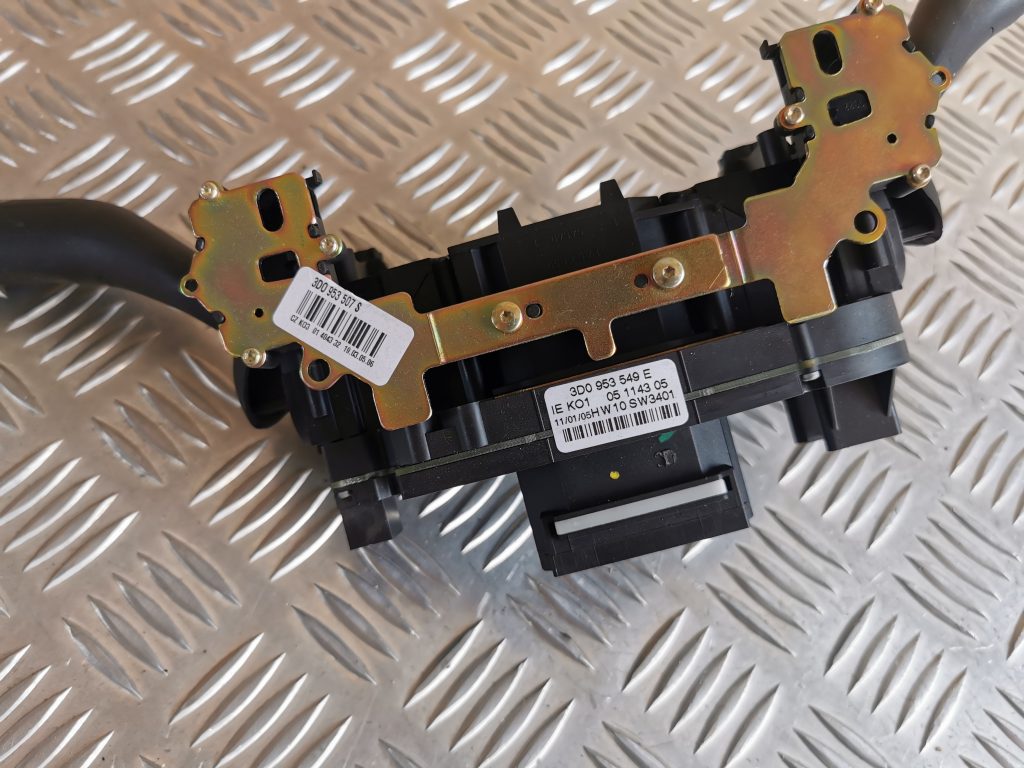 Stūres statnes slēdzis priekš VW PHAETON 2005 3 Stūres statnes slēdzis priekš VW PHAETON 2005