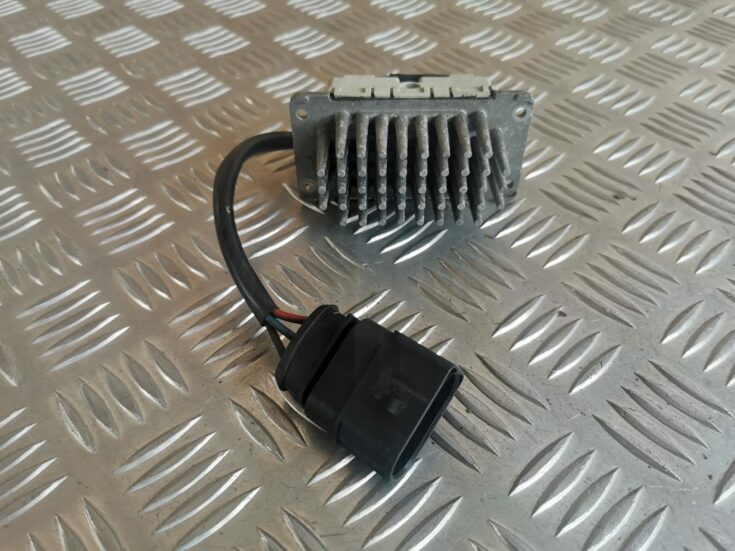 Salona ventilatora rezistors priekš VW PHAETON 2005