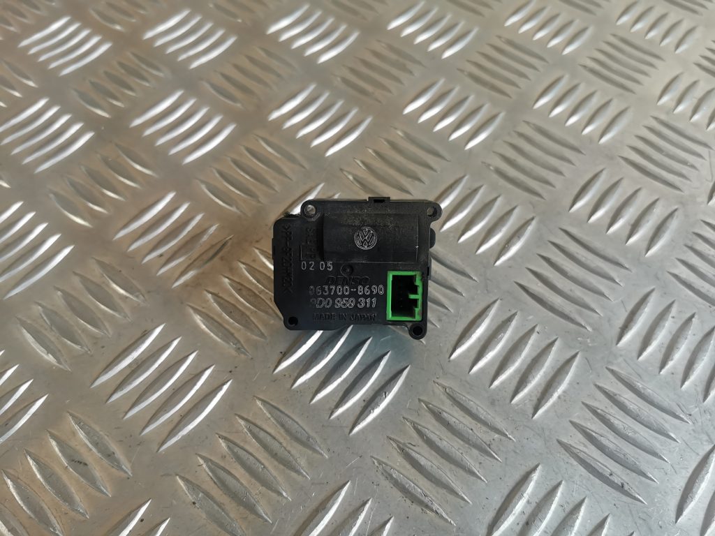 Apsildes sistēmas aktuators priekš VW PHAETON 2005 2 Apsildes sistēmas aktuators priekš VW PHAETON 2005