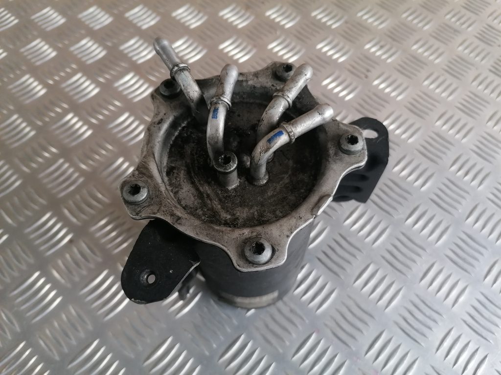 Degvielas filtra korpuss priekš VW PHAETON 2005 3 Degvielas filtra korpuss priekš VW PHAETON 2005