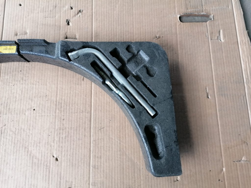 Instrumentu komplekts priekš VW PHAETON 2005 4 Instrumentu komplekts priekš VW PHAETON 2005