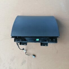 Mantu glabāšanas nodalījums pasažiera pusē priekš VW PHAETON 2005