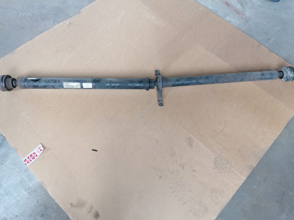 Kardāns priekš VW PHAETON 2005 2 Kardāns priekš VW PHAETON 2005