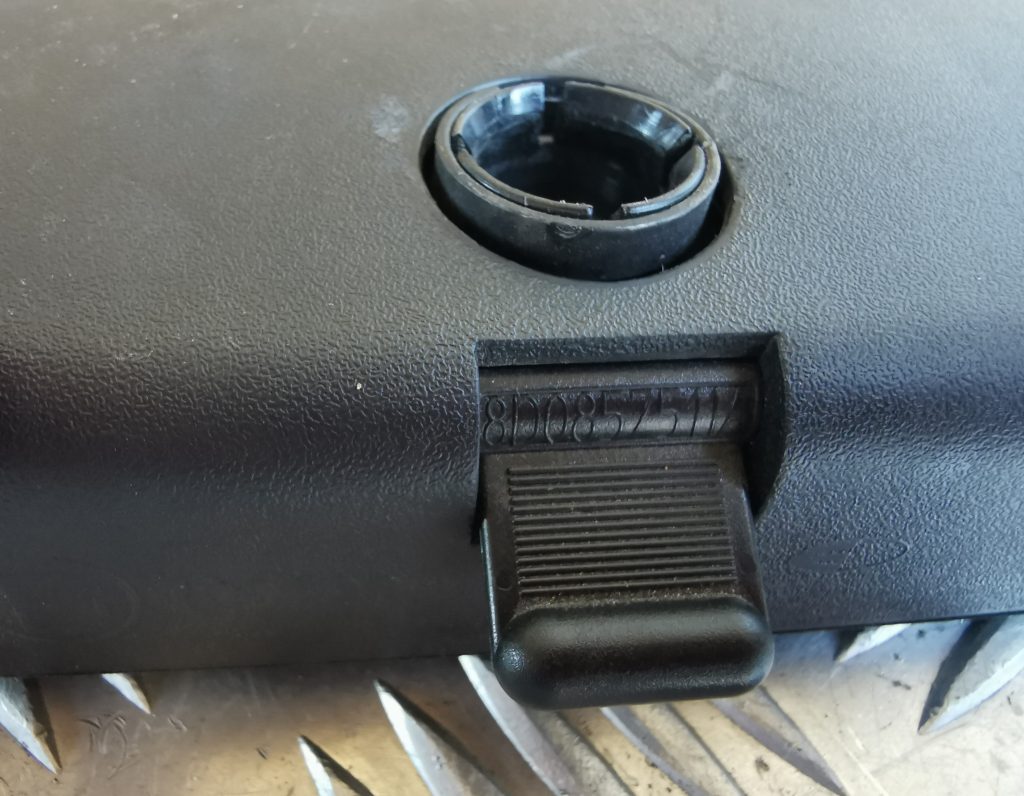 Salona atpakaļskata spogulis priekš AUDI A6 1998 4 Salona atpakaļskata spogulis priekš AUDI A6 1998