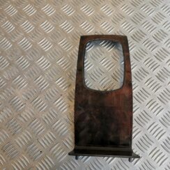 Dekoratīvs rāmis pārnesumu selektoram priekš AUDI A6 1998