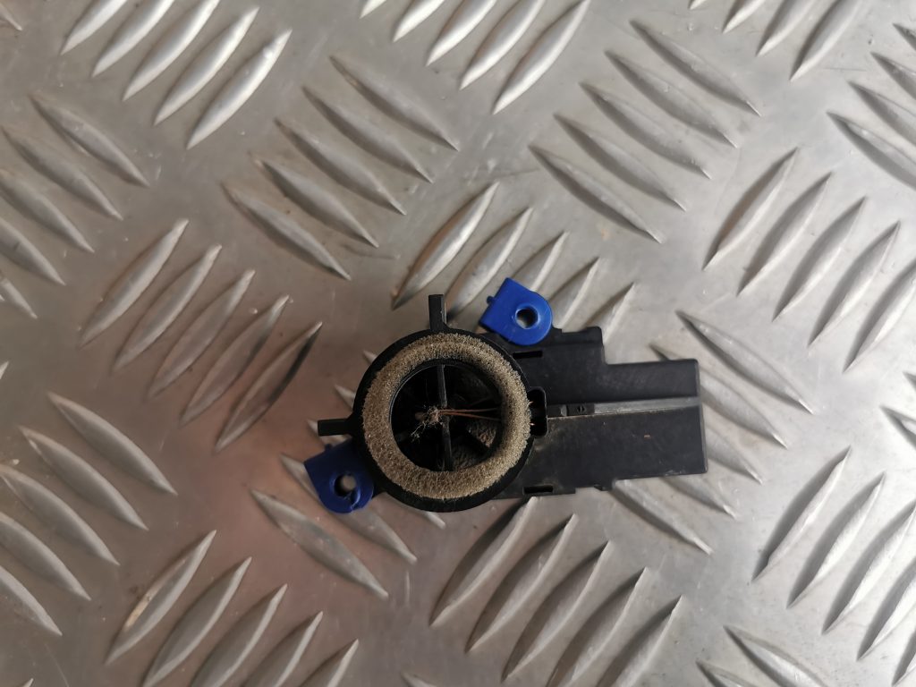 Temperatūras devejs priekš LAND ROVER FREELANDER 2007 2 Temperatūras devejs priekš LAND ROVER FREELANDER 2007