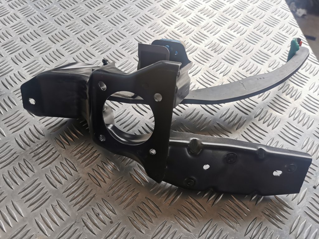 Bremžu pedālis priekš LAND ROVER FREELANDER 2007 8 Bremžu pedālis priekš LAND ROVER FREELANDER 2007