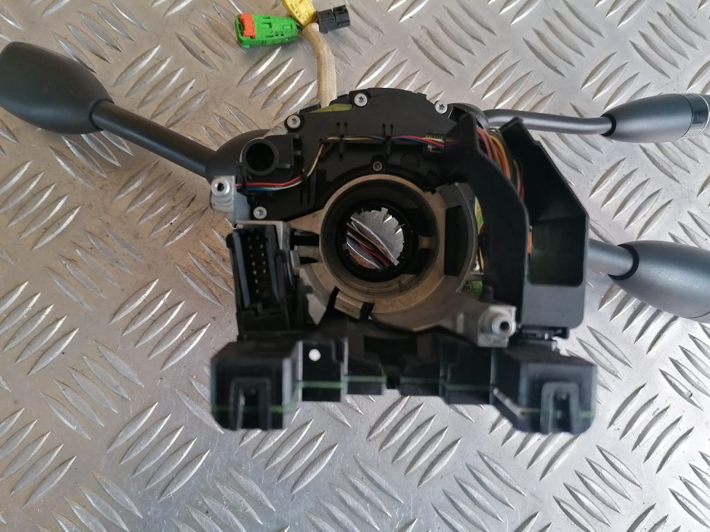 Stūres statnes slēdzis priekš MERCEDES BENZ ML320 2005 BLACK 7 Stūres statnes slēdzis priekš MERCEDES BENZ ML320 2005 BLACK