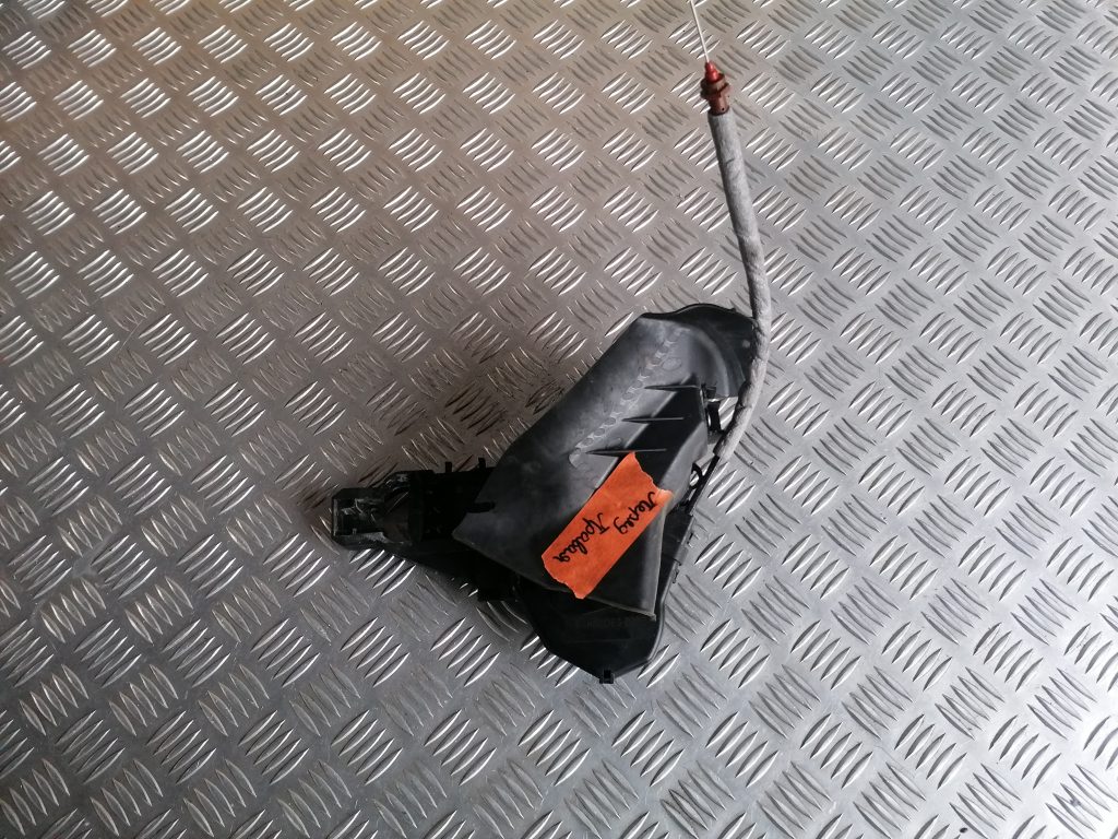 Durvju roktura iekšējais stiprinājums priekš MERCEDES BENZ ML320 2005 BLACK 1 Durvju roktura iekšējais stiprinājums priekš MERCEDES BENZ ML320 2005 BLACK