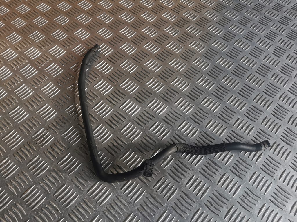 Gumijas šļūtene priekš MERCEDES BENZ ML320 2005 BLACK 1 Gumijas šļūtene priekš MERCEDES BENZ ML320 2005 BLACK