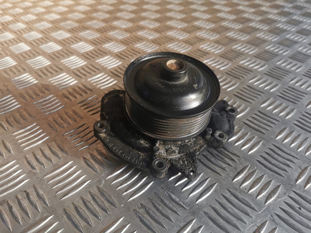 Ūdens sūknis priekš MERCEDES BENZ ML320 2005 BLACK 1 Ūdens sūknis priekš MERCEDES BENZ ML320 2005 BLACK