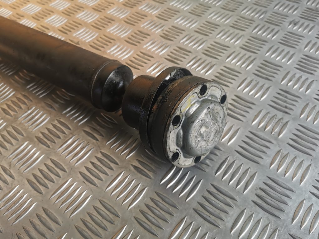 Kardāna daļa priekš MERCEDES BENZ ML320 2005 BLACK 3 Kardāna daļa priekš MERCEDES BENZ ML320 2005 BLACK