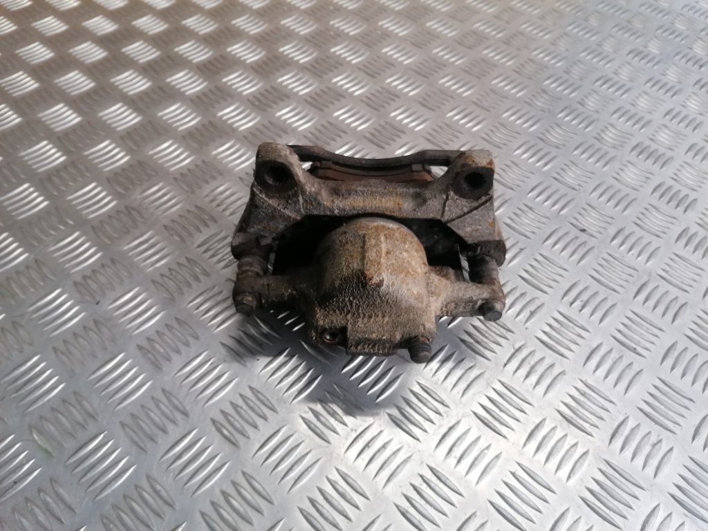 Priekšējais labais suports priekš DODGE JOURNEY 2008 1 Priekšējais labais suports priekš DODGE JOURNEY 2008