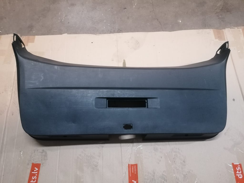 Bagāžnieka vāka liela apdare priekš DODGE JOURNEY 2008 1 Bagāžnieka vāka liela apdare priekš DODGE JOURNEY 2008