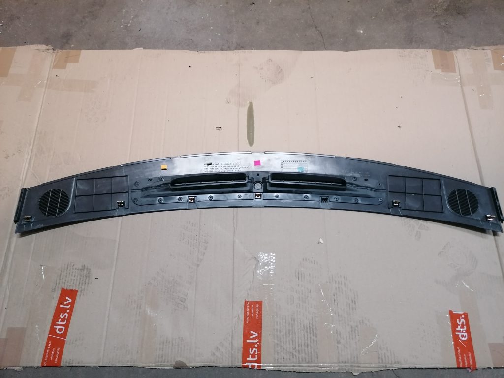 Vējstikla ventilācijas režģis (salonā) priekš DODGE JOURNEY 2008 2 Vējstikla ventilācijas režģis (salonā) priekš DODGE JOURNEY 2008