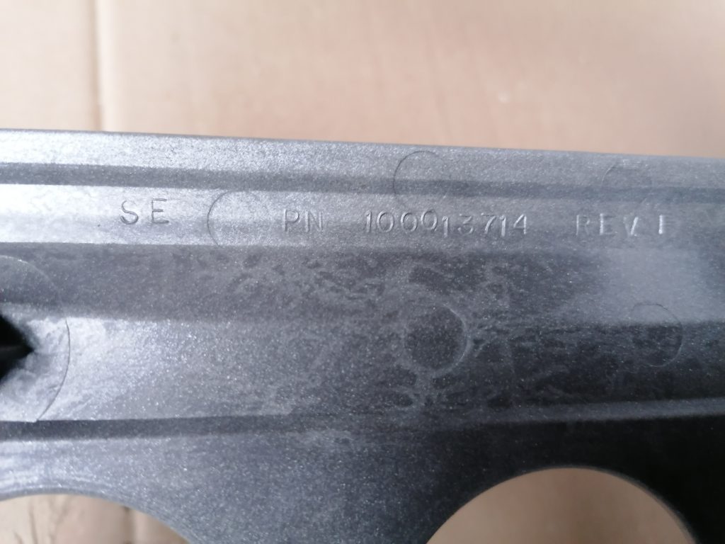 Mērinstrumentu paneļa dekoratīvais rāmis priekš DODGE JOURNEY 2008 5 Mērinstrumentu paneļa dekoratīvais rāmis priekš DODGE JOURNEY 2008