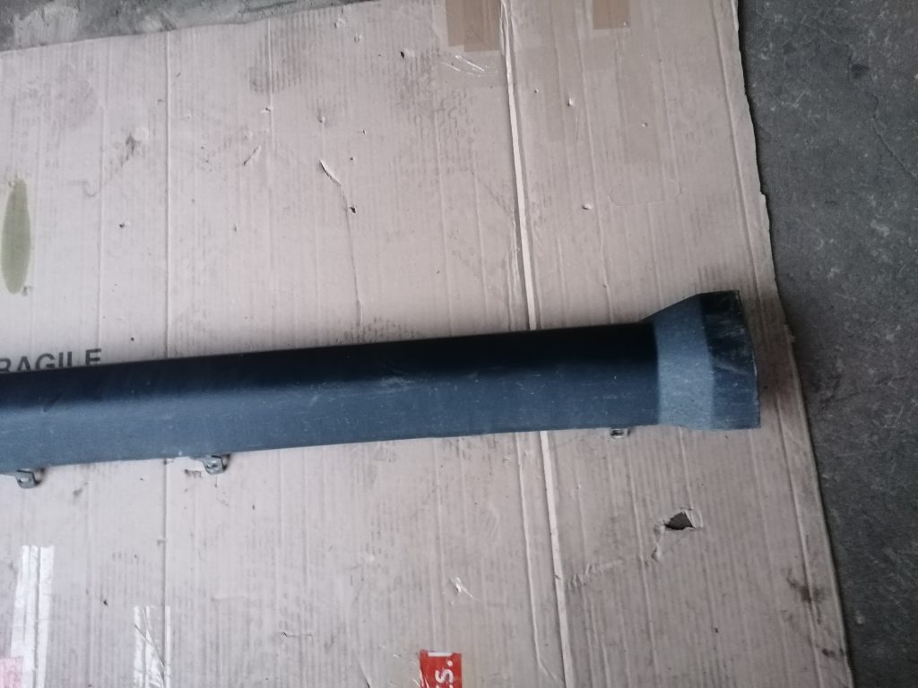 Ārēja sliekšņa kreisa uzlika priekš DODGE JOURNEY 2008 3 Ārēja sliekšņa kreisa uzlika priekš DODGE JOURNEY 2008