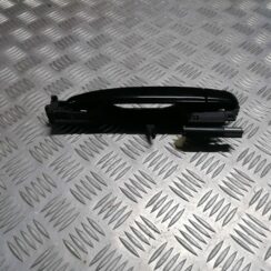 Priekšējāis labais durvju rokturis priekš SUBARU LEGACY 2011