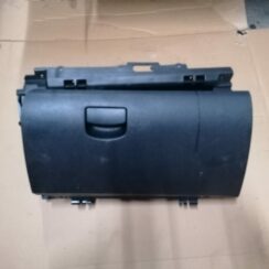 Mantu glabāšanas nodalījums pasažiera pusē priekš SUBARU LEGACY 2011