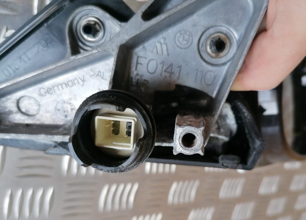 Ārējais spogulis, pa labi priekš BMW 1 E87 2009 WHITE 7 Ārējais spogulis, pa labi priekš BMW 1 E87 2009 WHITE