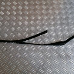 Vējstikla slotiņa priekš BMW 1 E87 2009 WHITE