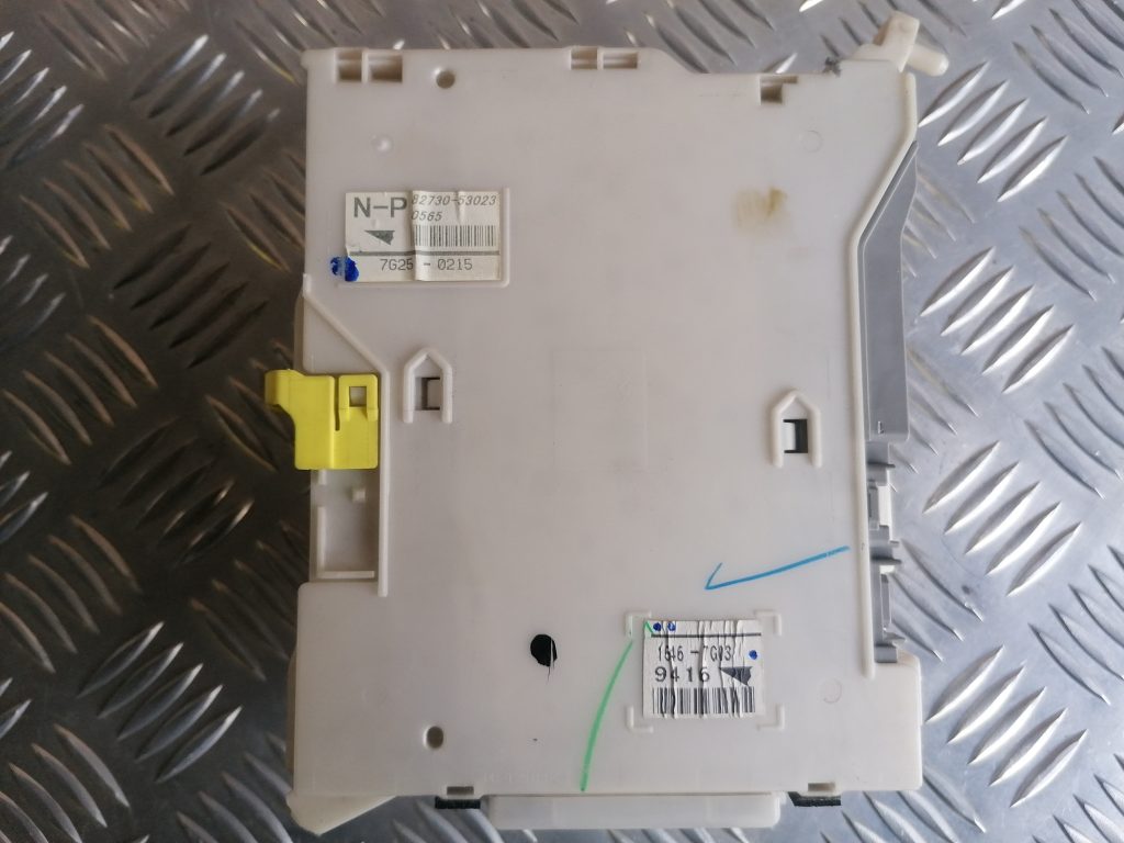 Komforta vadības bloks priekš LEXUS IS250 2007 3 Komforta vadības bloks priekš LEXUS IS250 2007